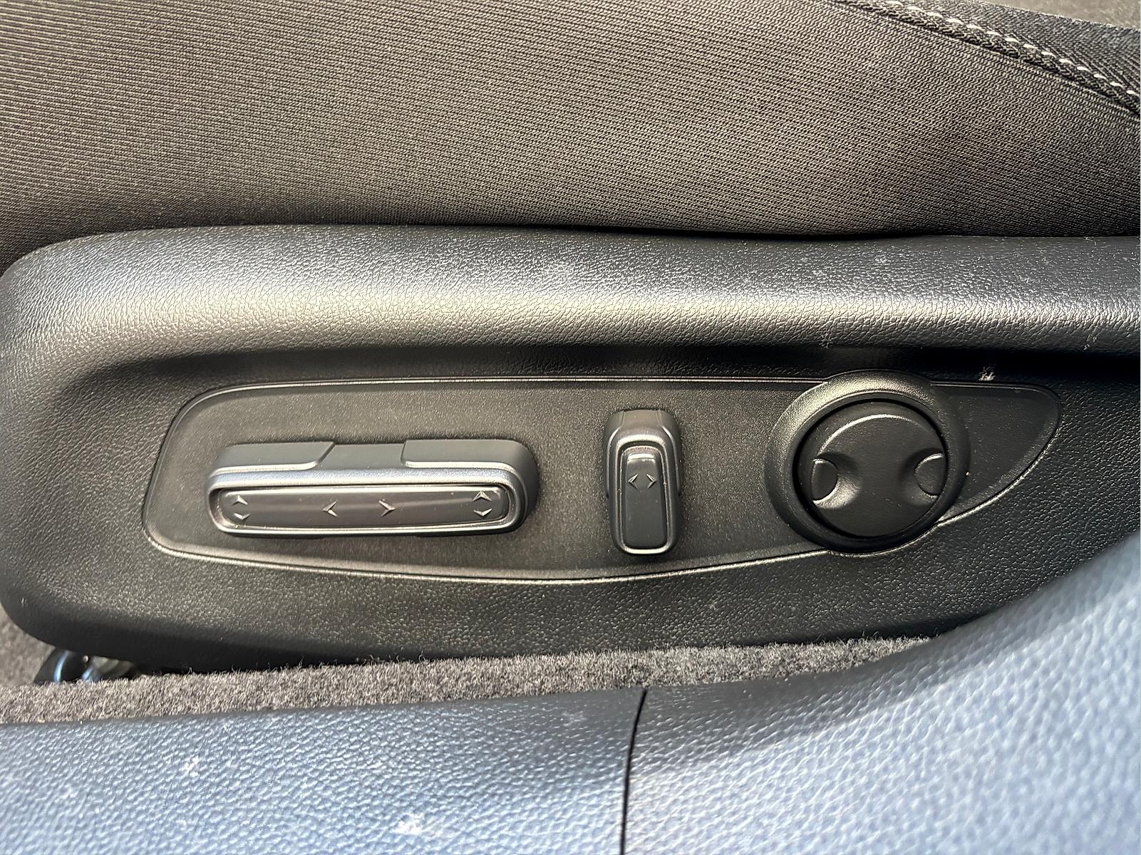2025 Honda Accord SE - Photo 14