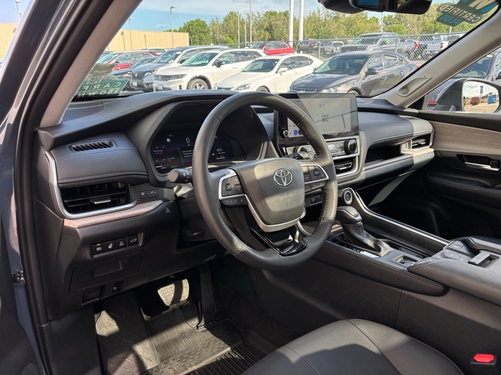 Certified 2024 Toyota Grand Highlander Limited with VIN 5TDACAB56RS009743 for sale in Richland, WA