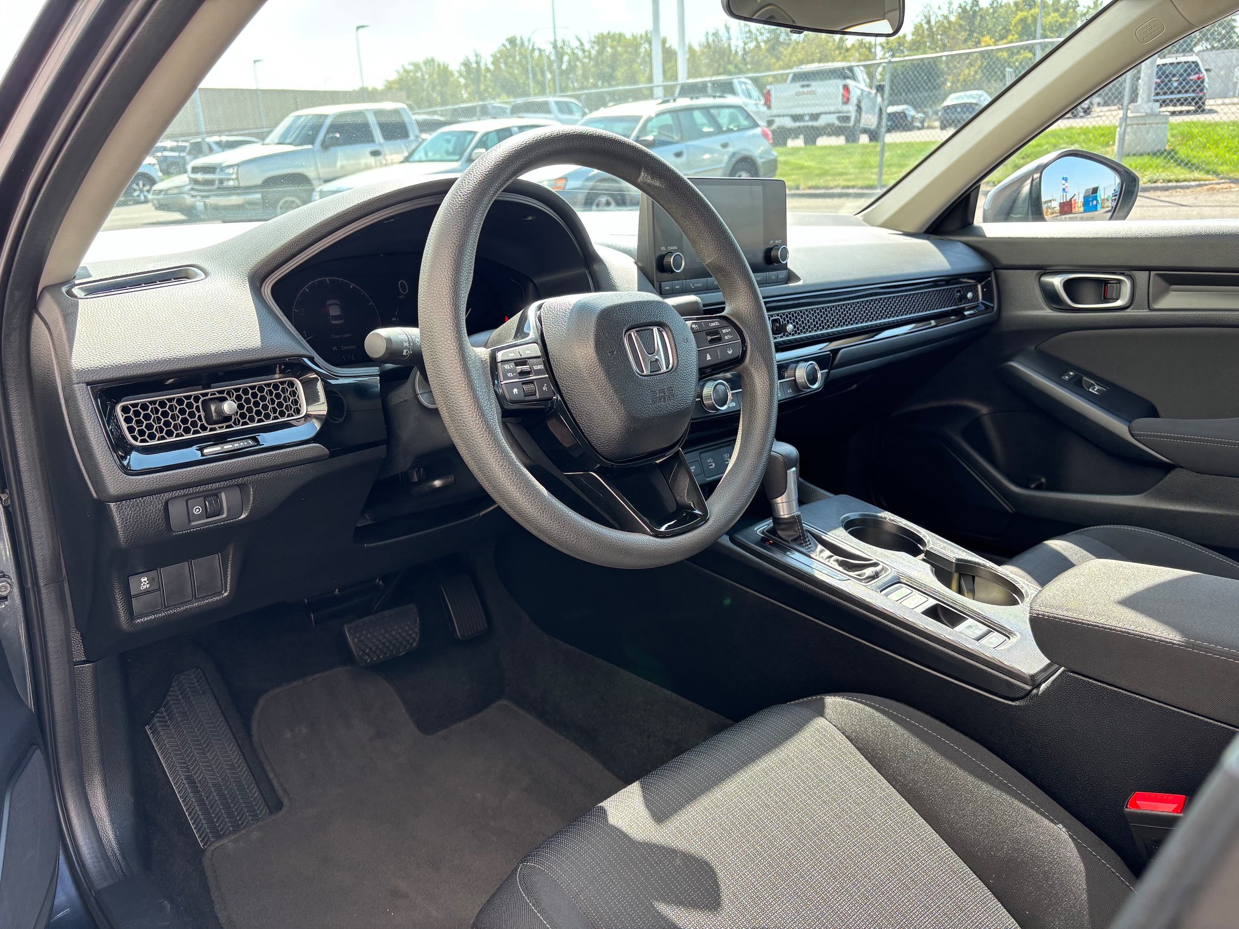 2025 Honda Civic LX - Photo 13