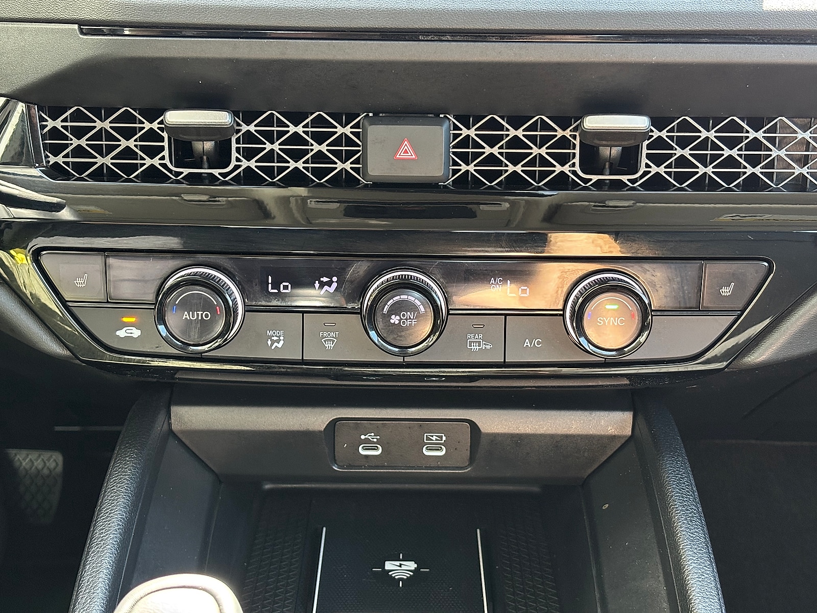 2025 Honda Accord Hybrid EX-L - Photo 24