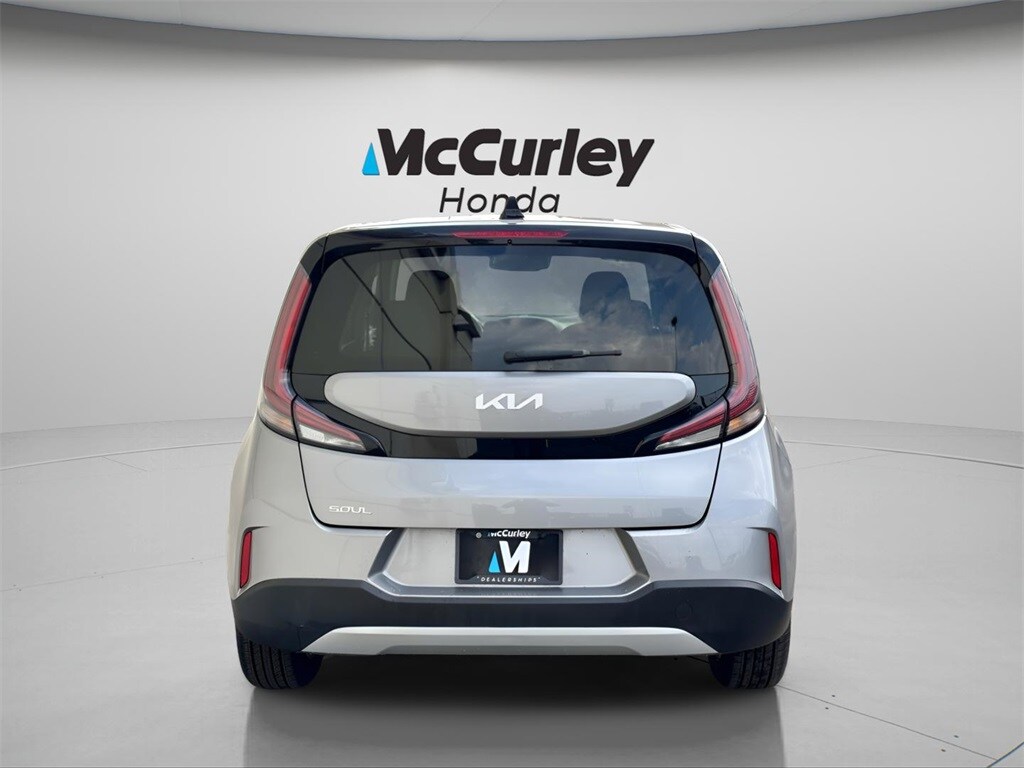 2023 Kia Soul LX photo 4