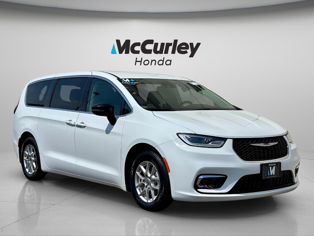 Used 2024 Chrysler Pacifica Touring L Van Passenger Van
