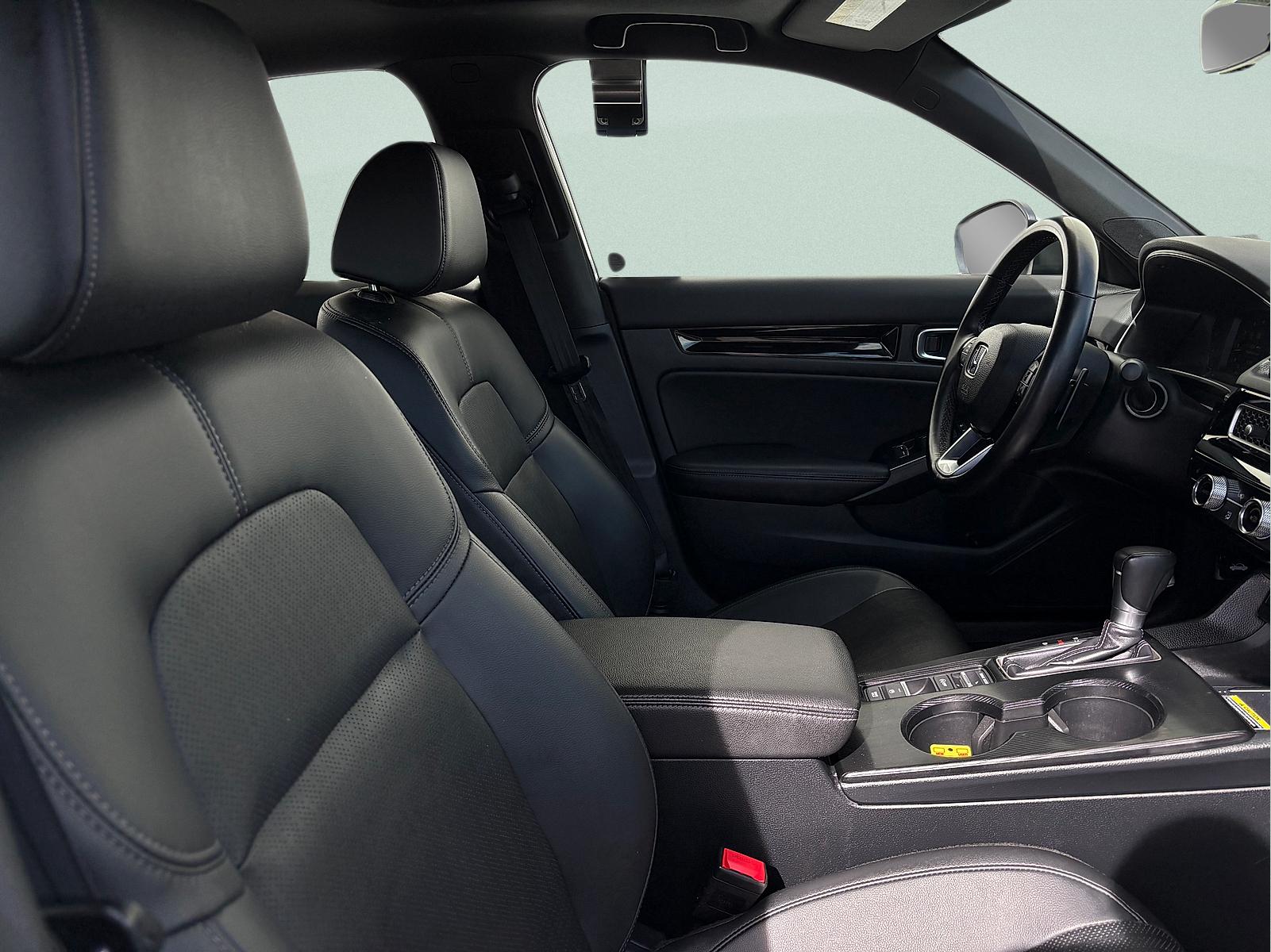 2024 Honda Civic Hatchback Sport Touring - Photo 37