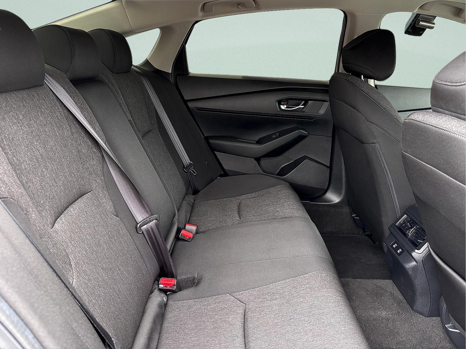 2025 Honda Accord SE - Photo 26
