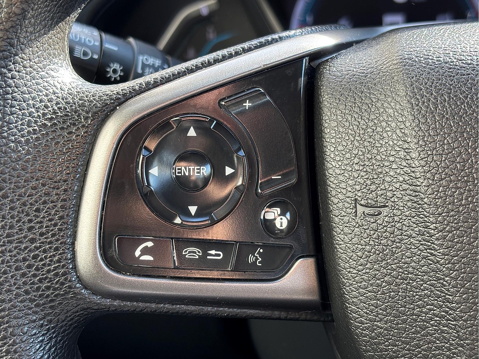 2019 Honda Civic Hatchback EX - Photo 28