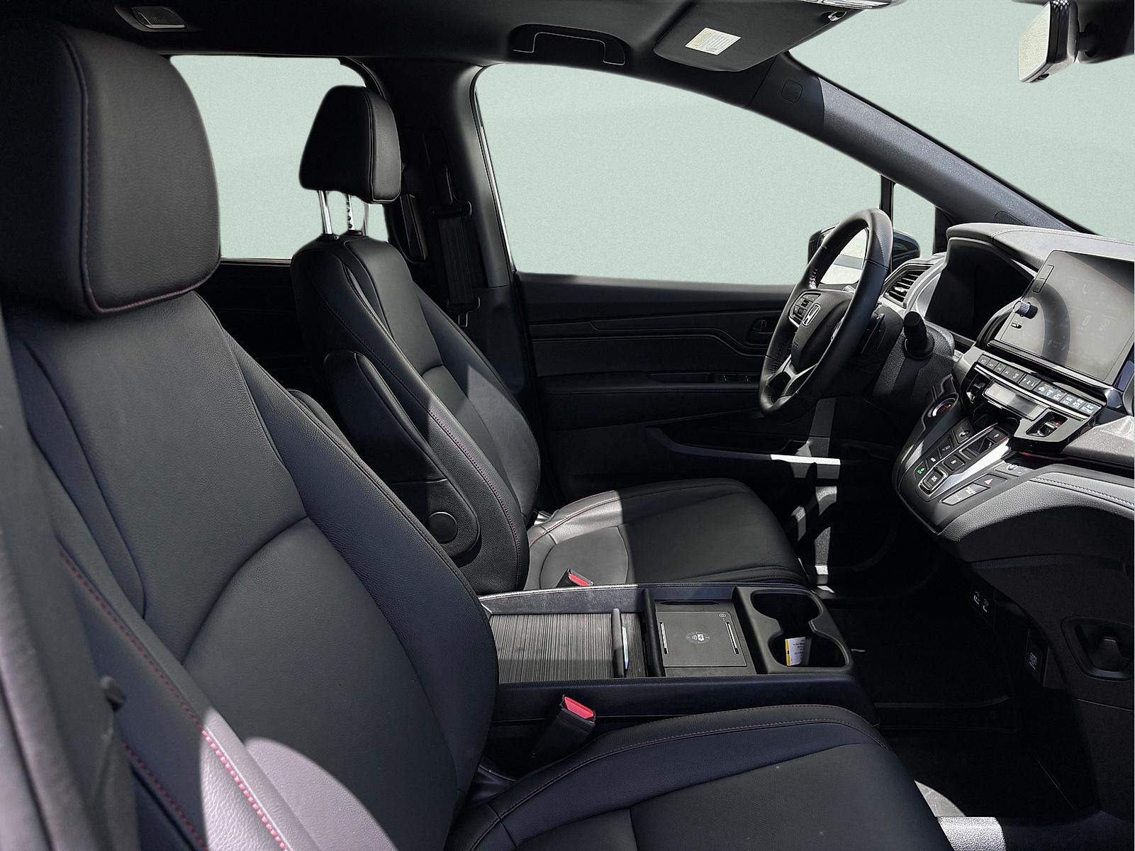 2025 Honda Odyssey Sport L - Photo 38
