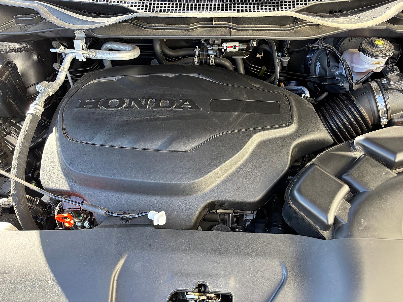 2026 Honda Odyssey Touring - Photo 10