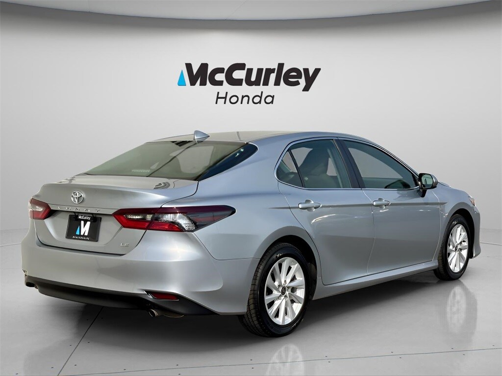 2024 Toyota Camry LE photo 3