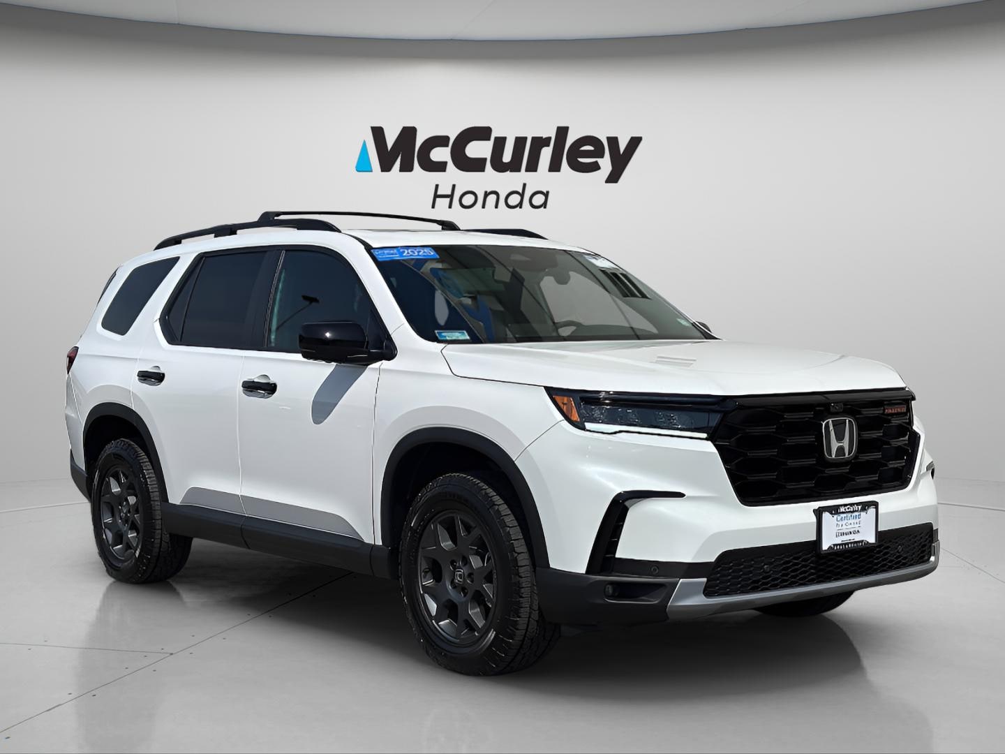 2025 Honda Pilot TrailSport AWD's photo