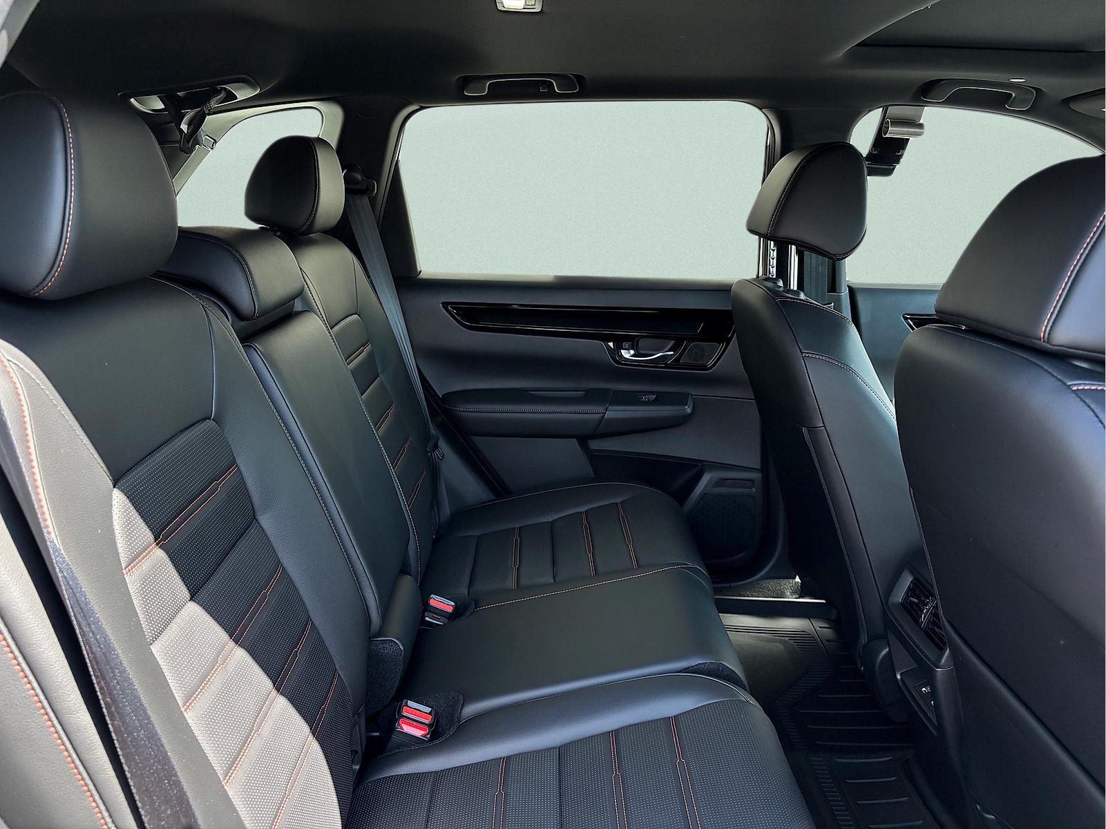 2025 Honda CR-V Sport Touring - Photo 30