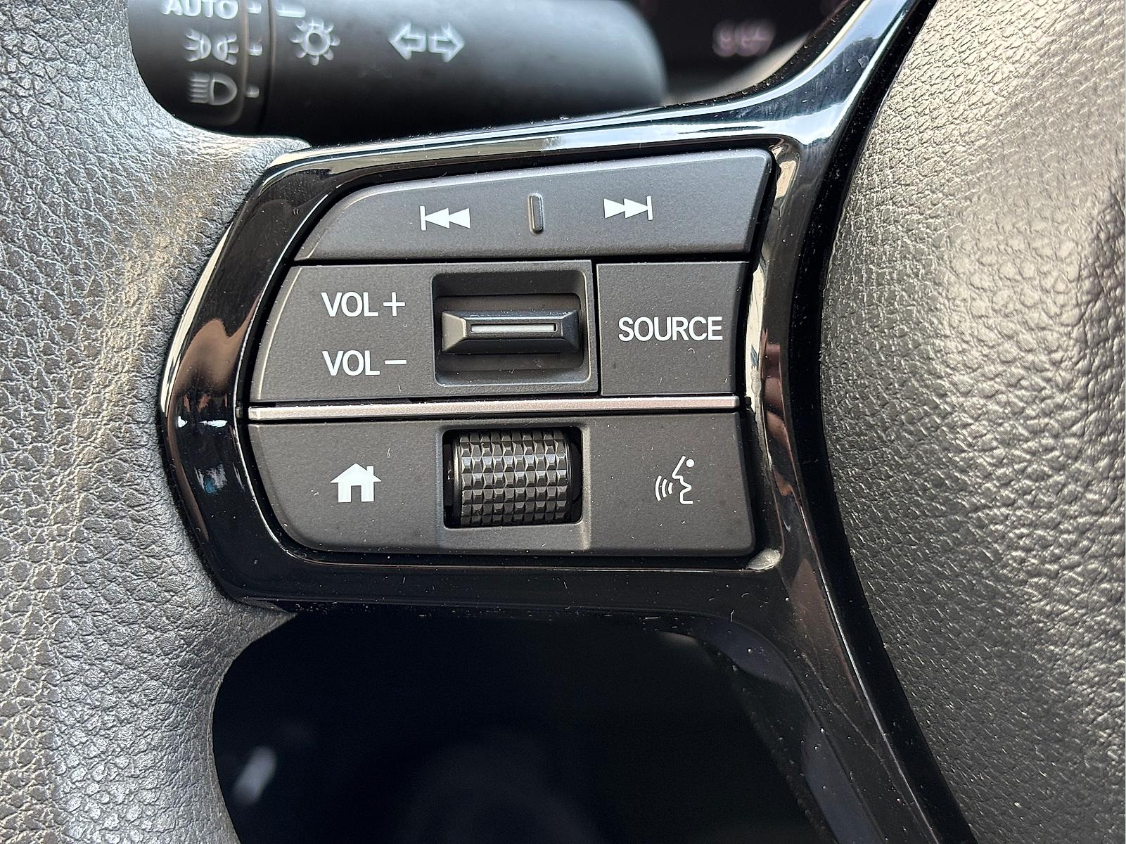 2025 Honda Civic LX - Photo 27
