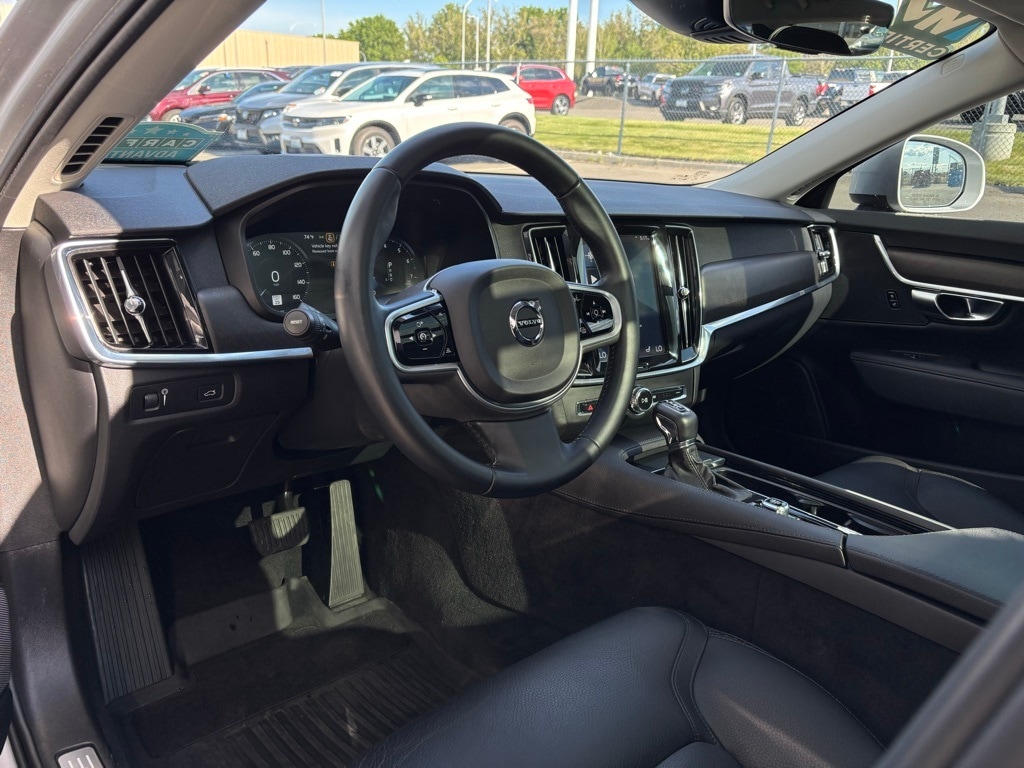Certified 2019 Volvo V90 Cross Country Base with VIN YV4102NK9K1079611 for sale in Richland, WA