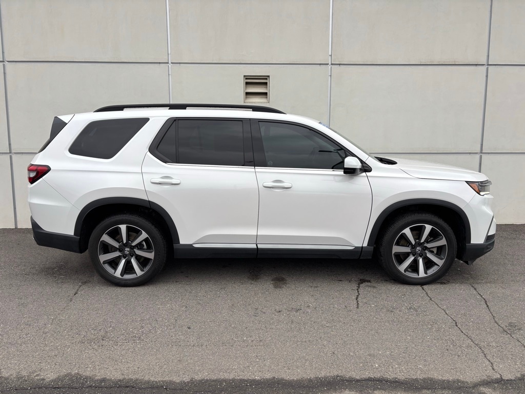 Certified 2023 Honda Pilot Touring SUV
