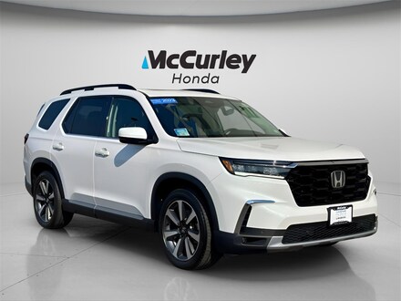 2023 Honda Pilot Touring SUV