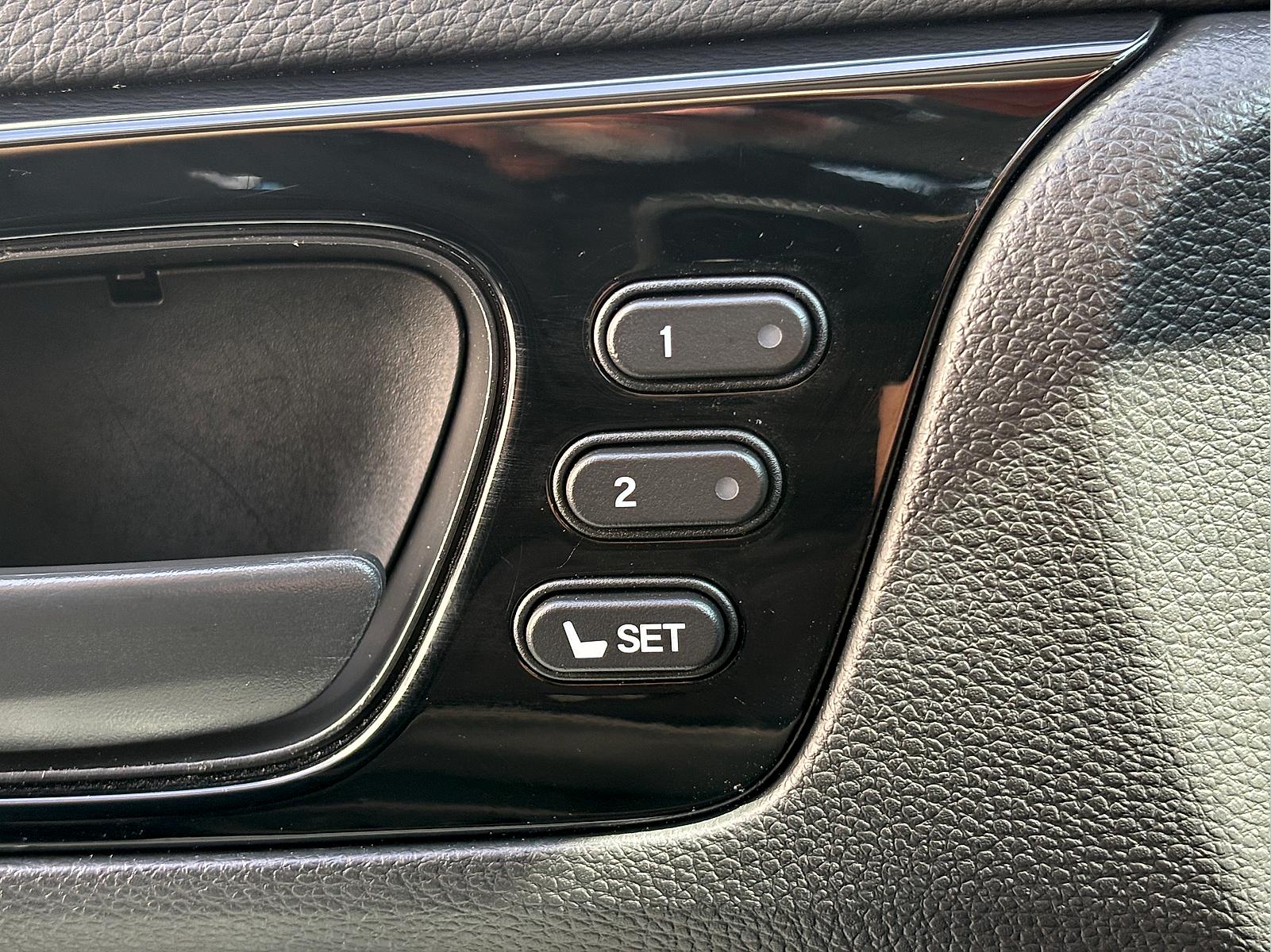 2025 Honda Odyssey Touring - Photo 16