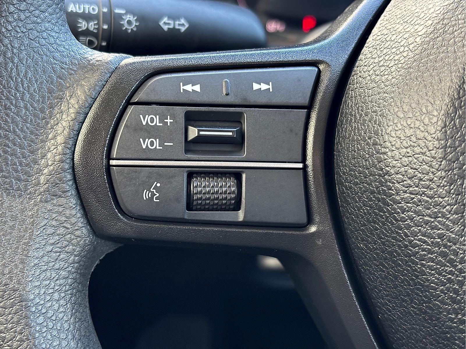 2025 Honda Accord SE - Photo 29