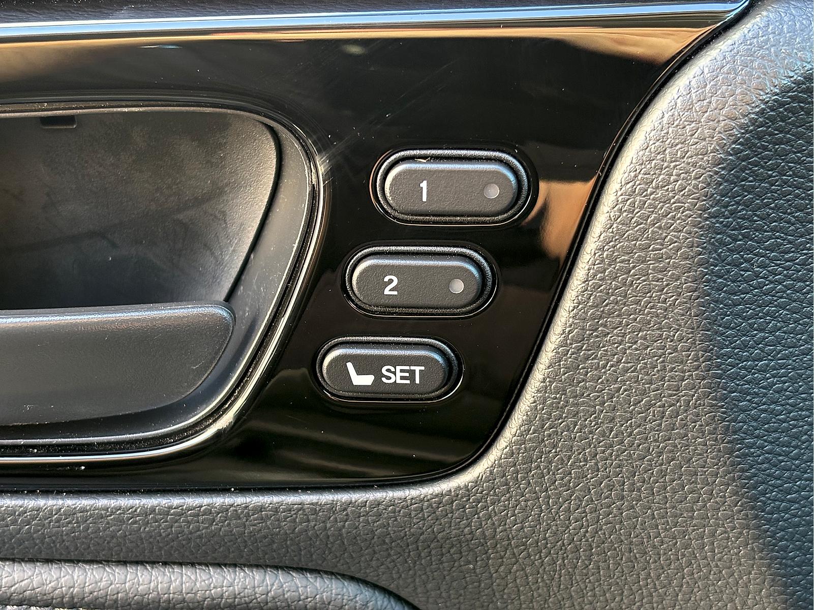 2026 Honda Odyssey Touring - Photo 18
