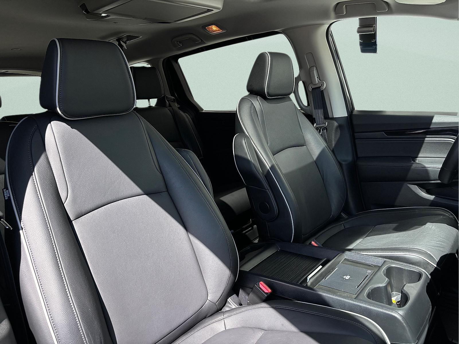 2025 Honda Odyssey Touring - Photo 37