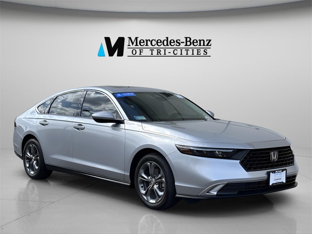 2024 Honda Accord EX's photo