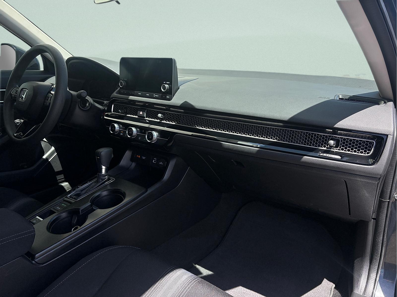 2023 Honda Civic Hatchback LX - Photo 32