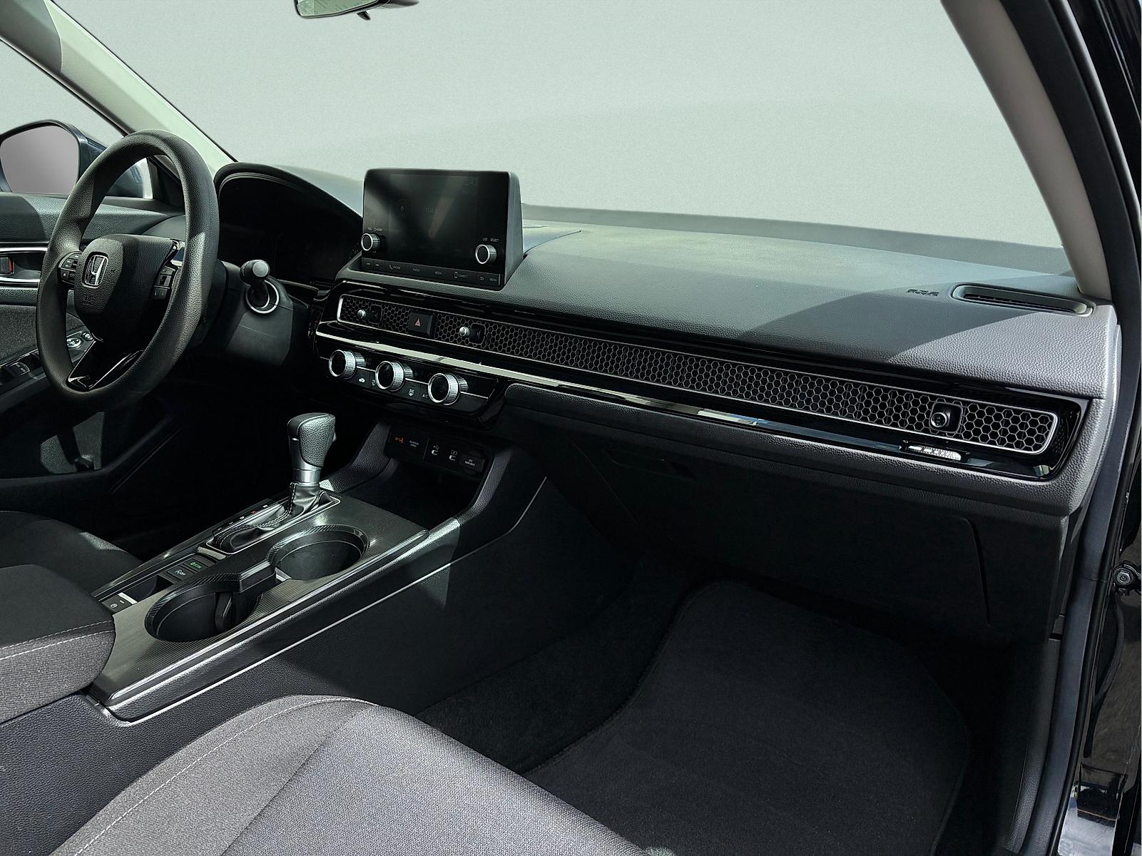 2025 Honda Civic LX - Photo 32