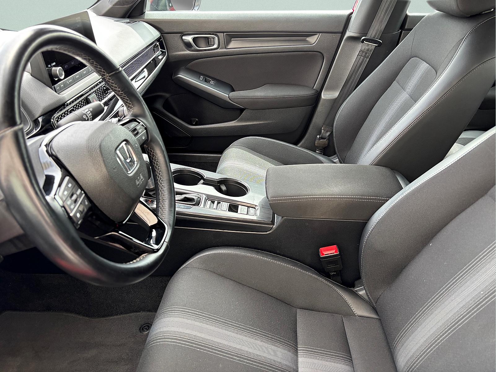 2025 Honda Civic Sport - Photo 14