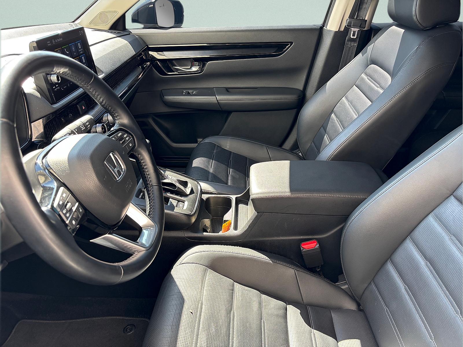 2025 Honda CR-V EX-L - Photo 17