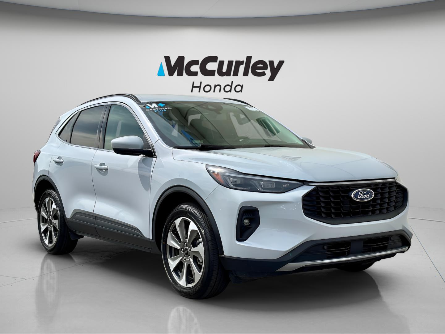 2025 Ford Escape Platinum AWD's photo