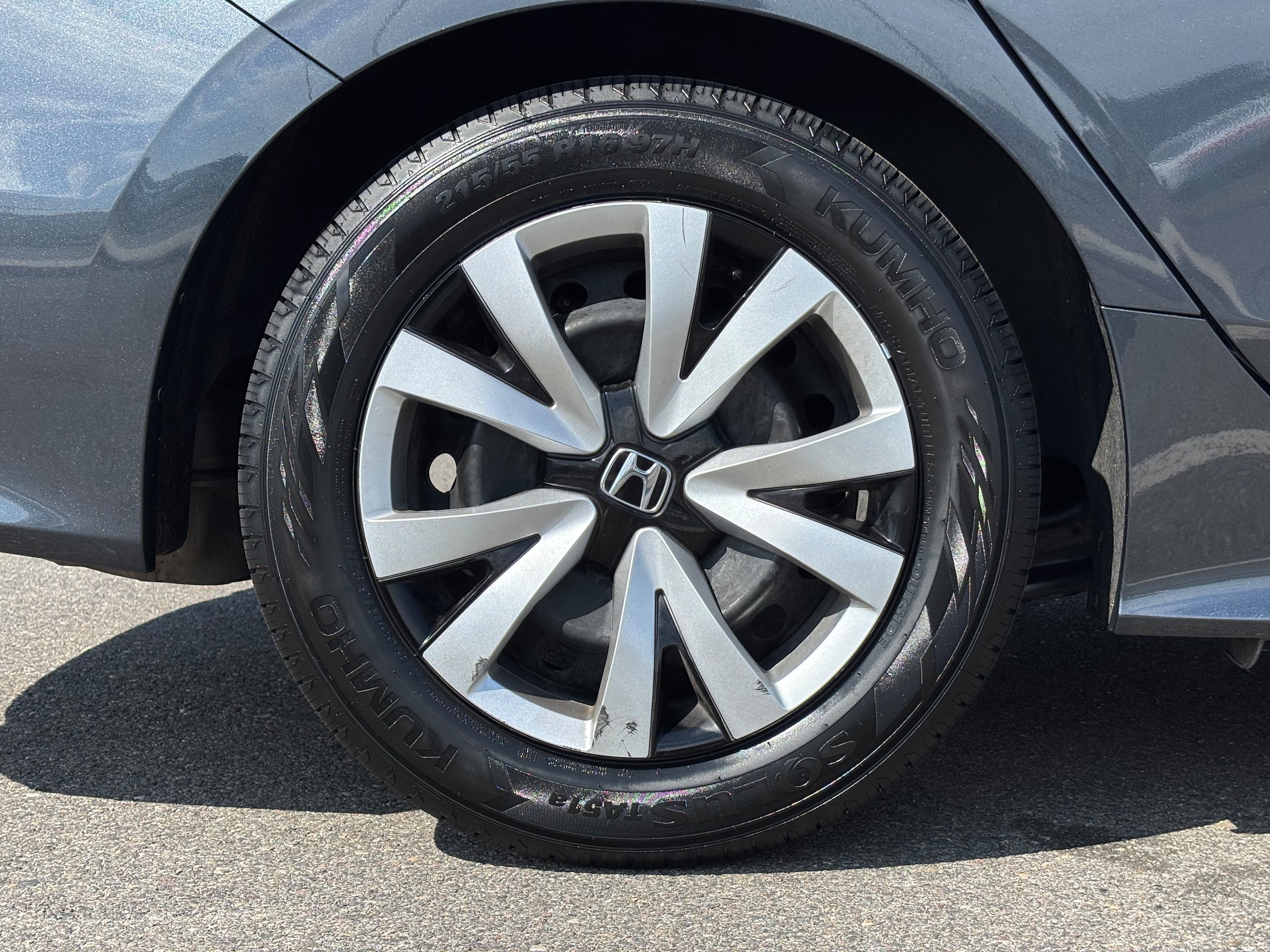 2025 Honda Civic LX - Photo 9