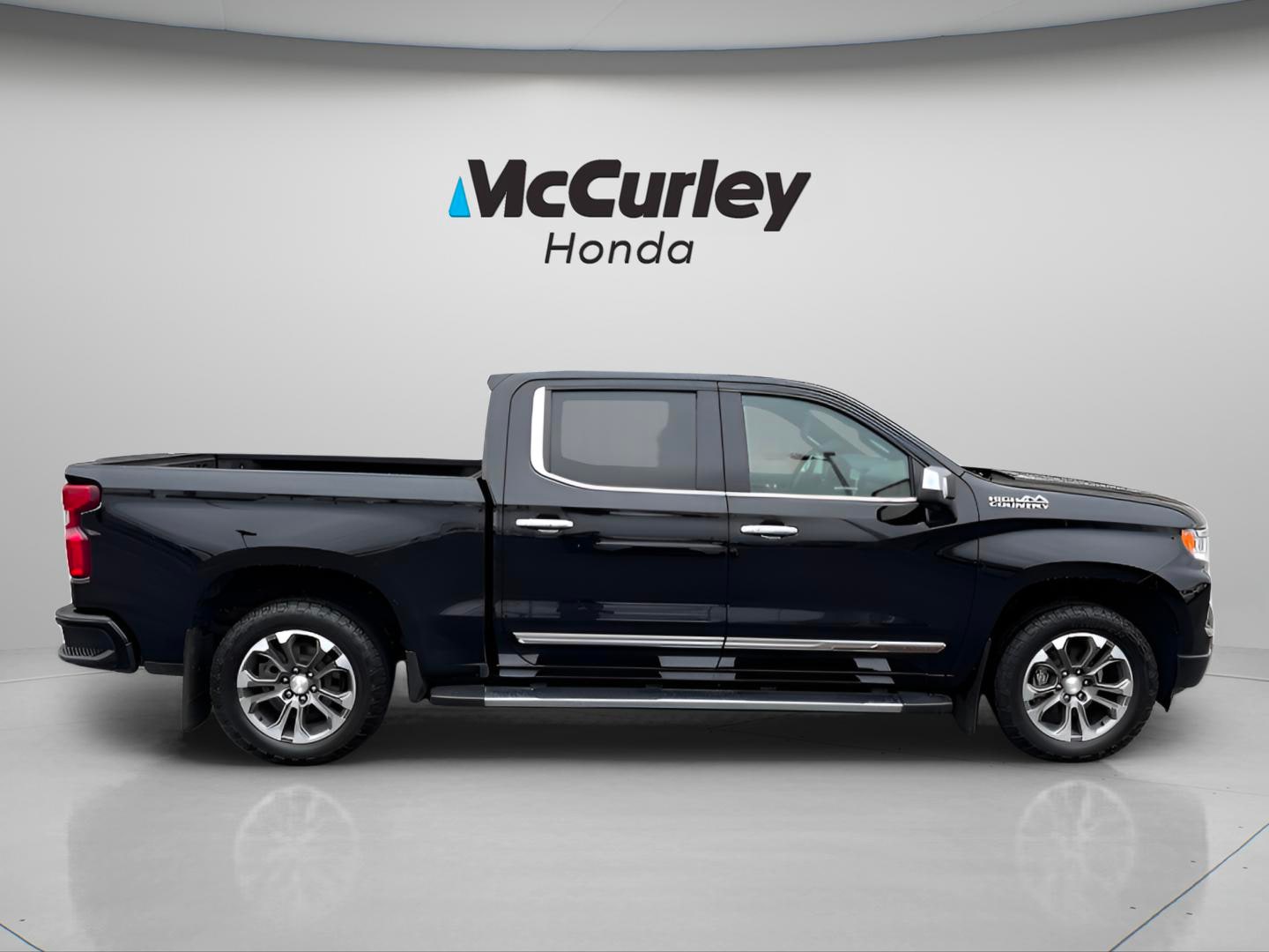2022 Chevrolet Silverado 1500 High Country - Photo 6