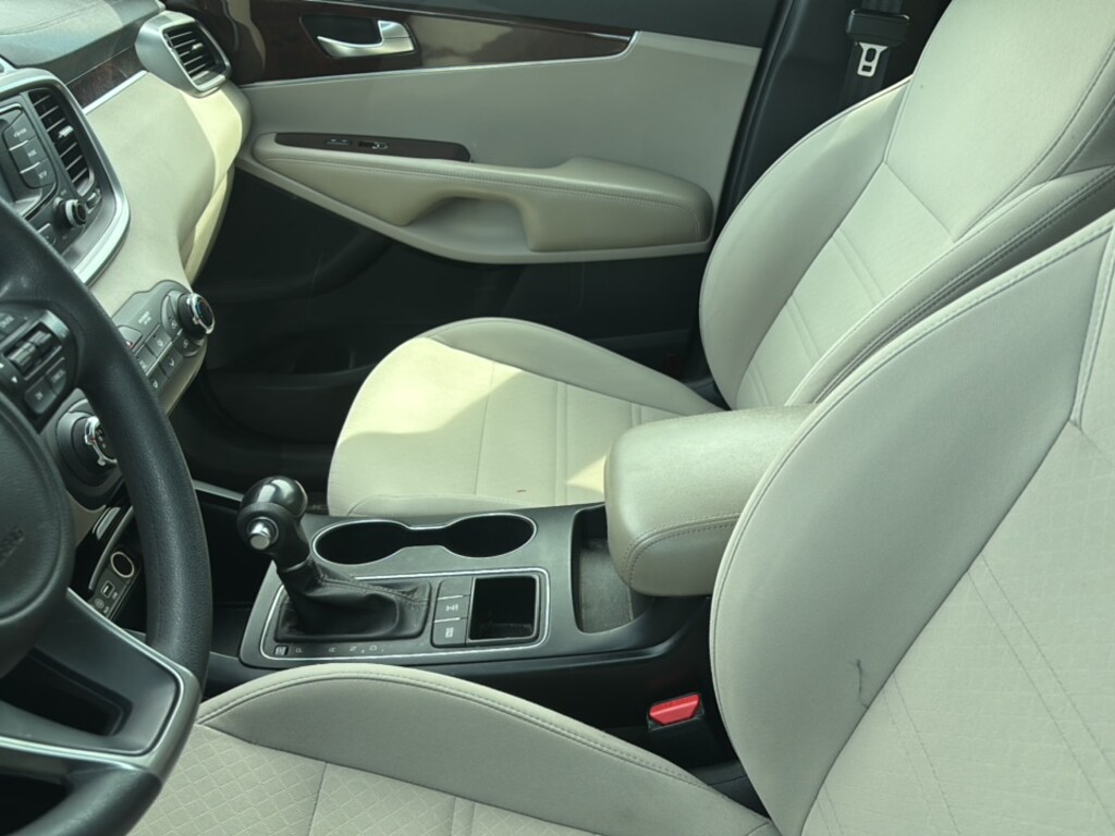 Used 2016 Kia Sorento 3.3L LX AWD SUV