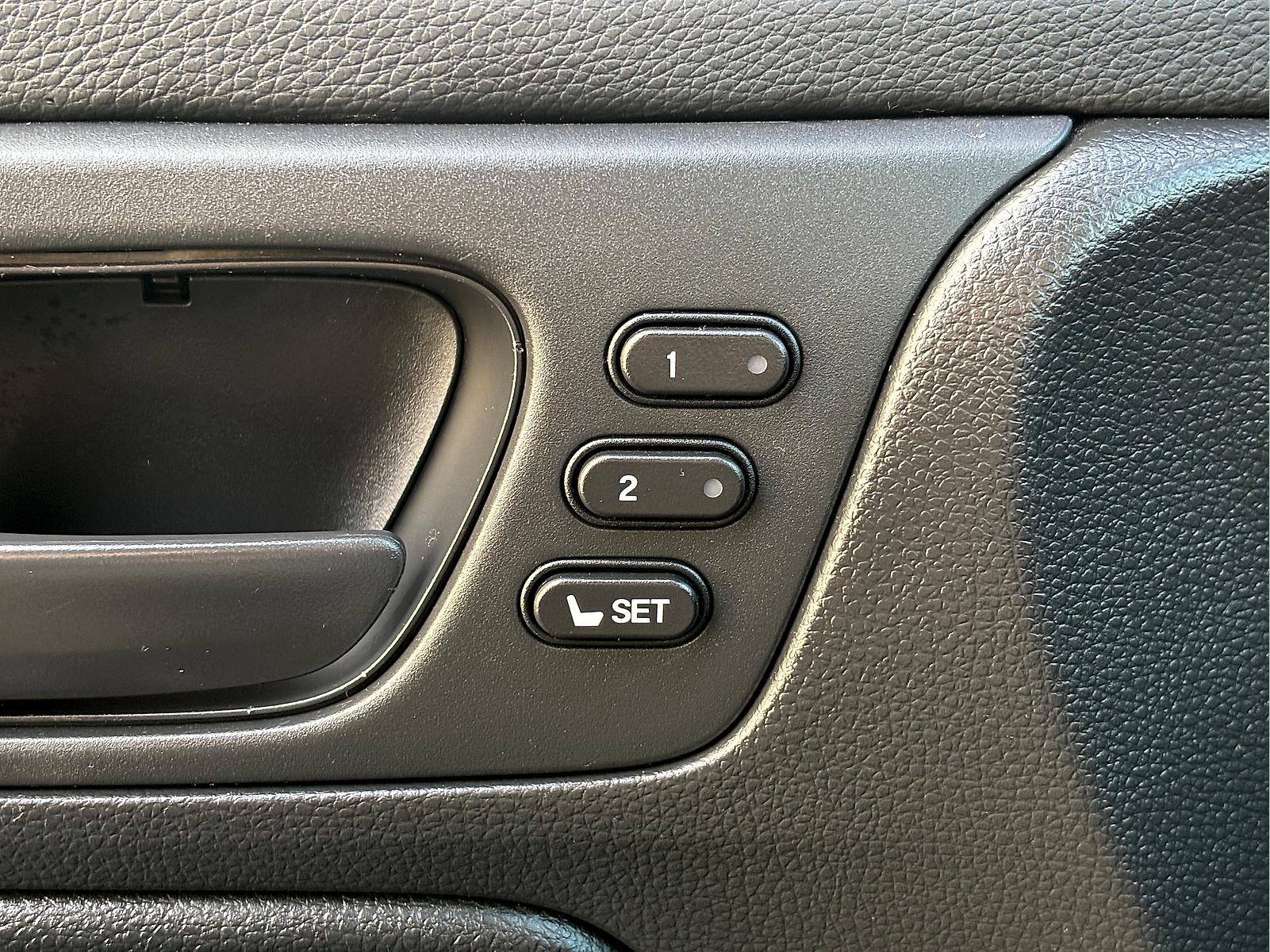 2025 Honda Odyssey Sport L - Photo 17