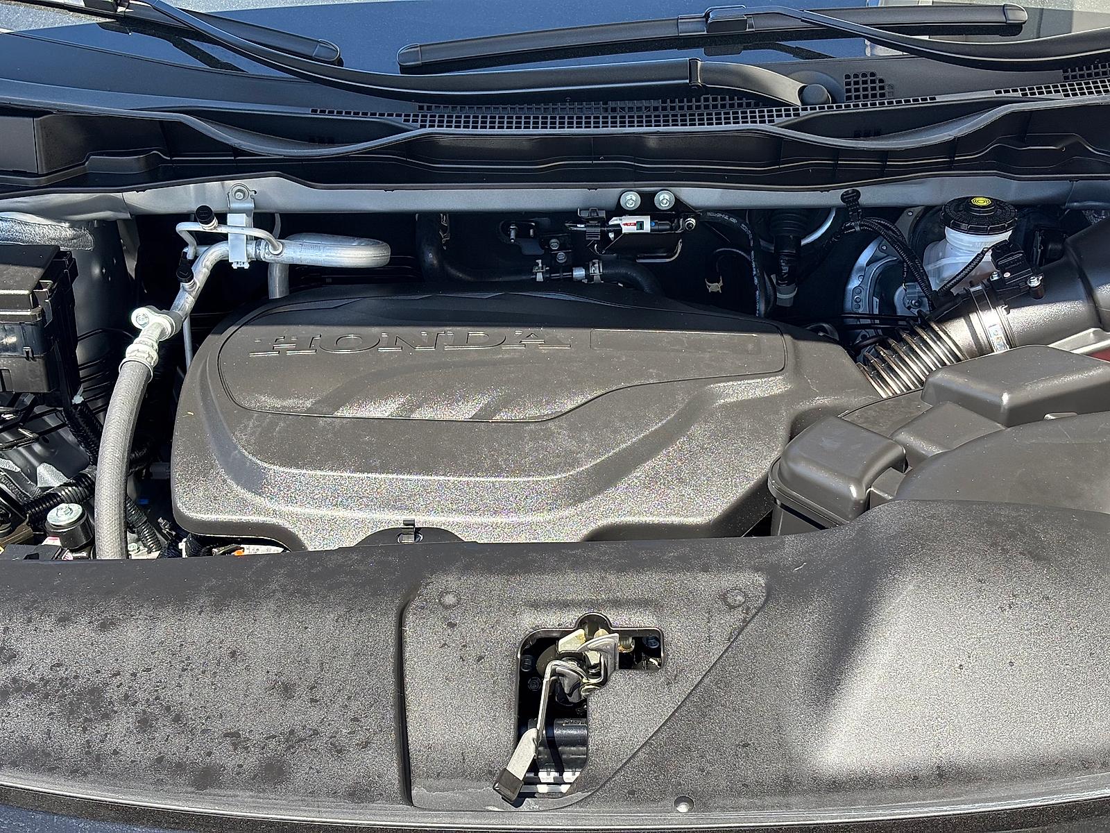 2026 Honda Odyssey Touring - Photo 10