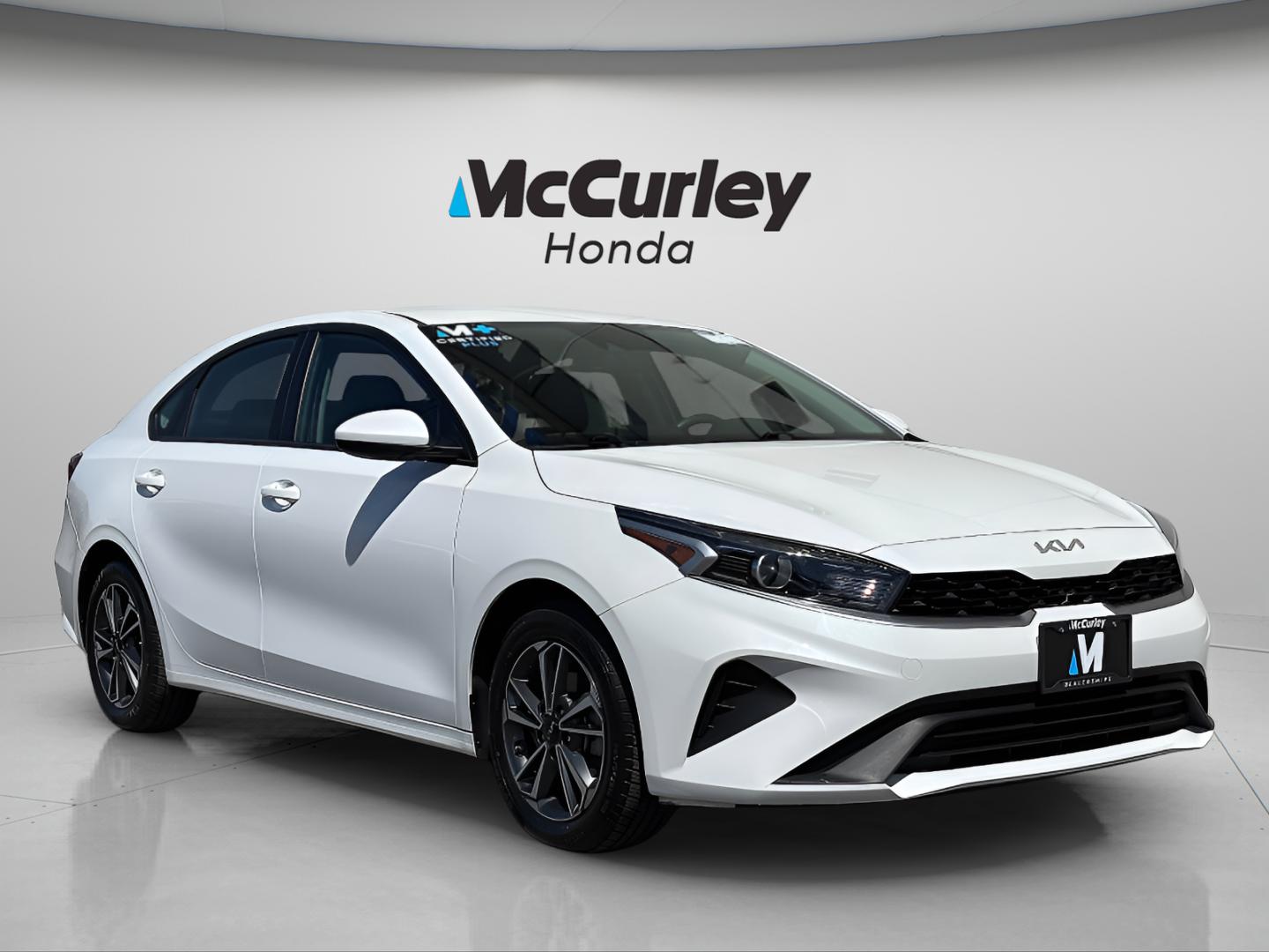 2023 Kia Forte LXS AT's photo