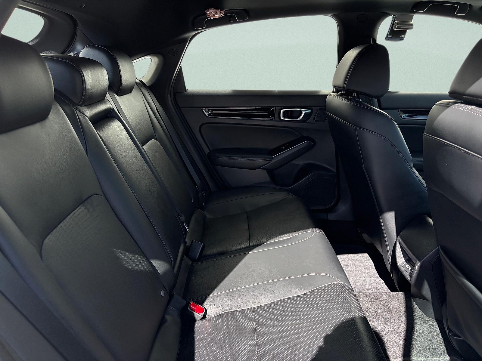 2024 Honda Civic Hatchback Sport Touring - Photo 29