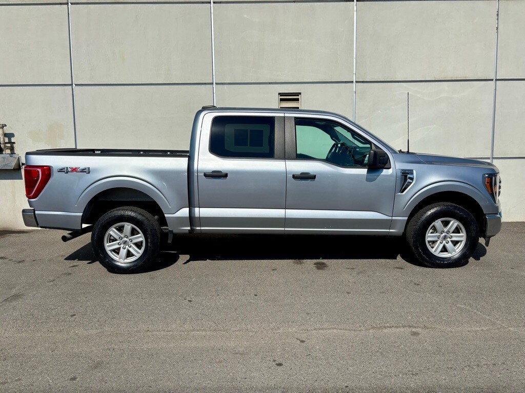 2023 Ford F-150 XLT photo 2