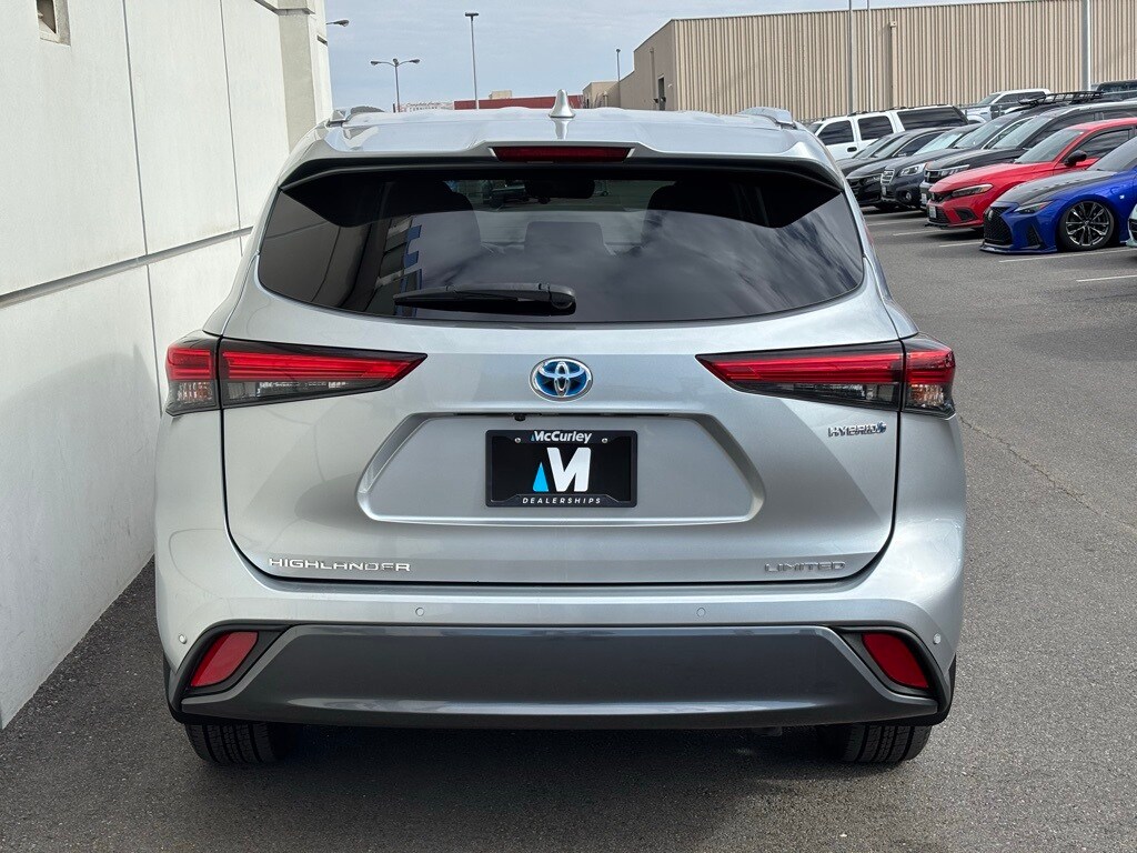 2021 Toyota Highlander Hybrid Limited photo 4