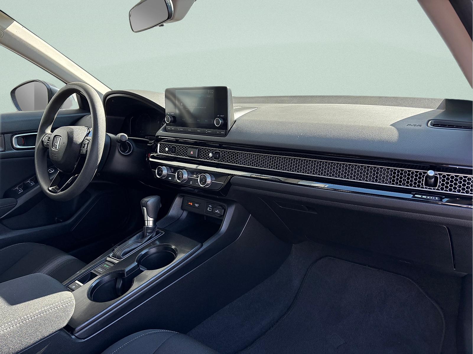 2023 Honda Civic Hatchback LX - Photo 31