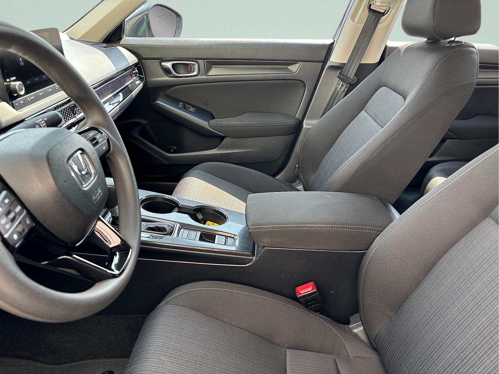 2025 Honda Civic LX - Photo 14