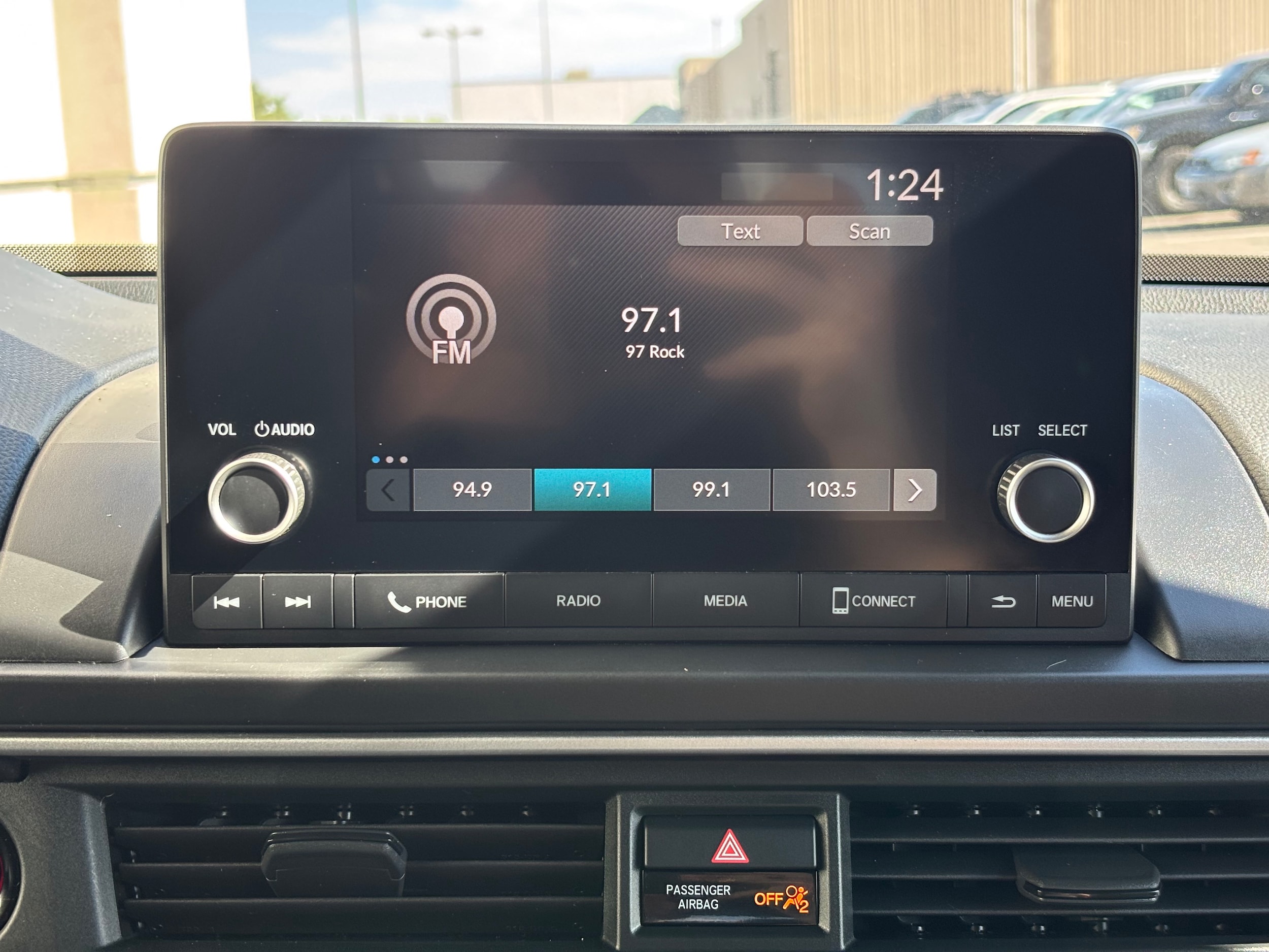 2023 Honda Pilot Sport - Photo 19