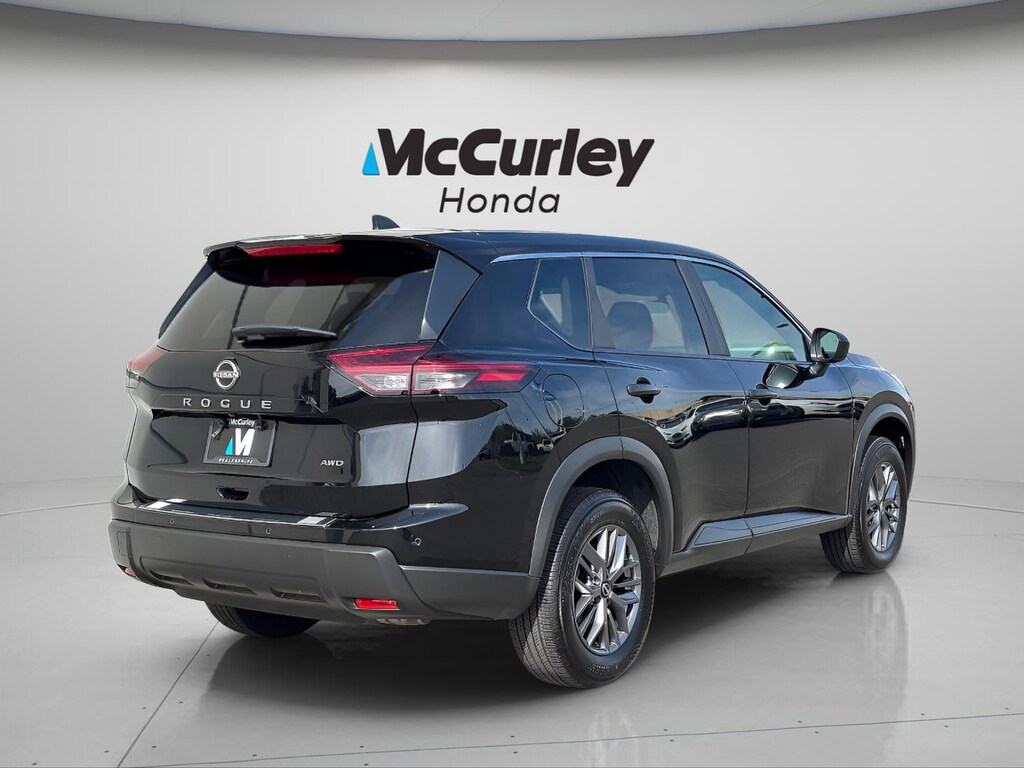 Used 2024 Nissan Rogue S SUV