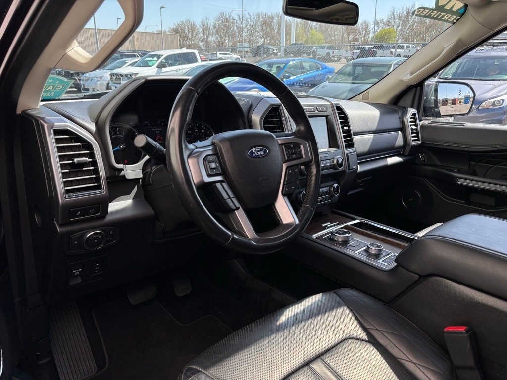Certified 2019 Ford Expedition Platinum with VIN 1FMJU1MTXKEA27436 for sale in Richland, WA