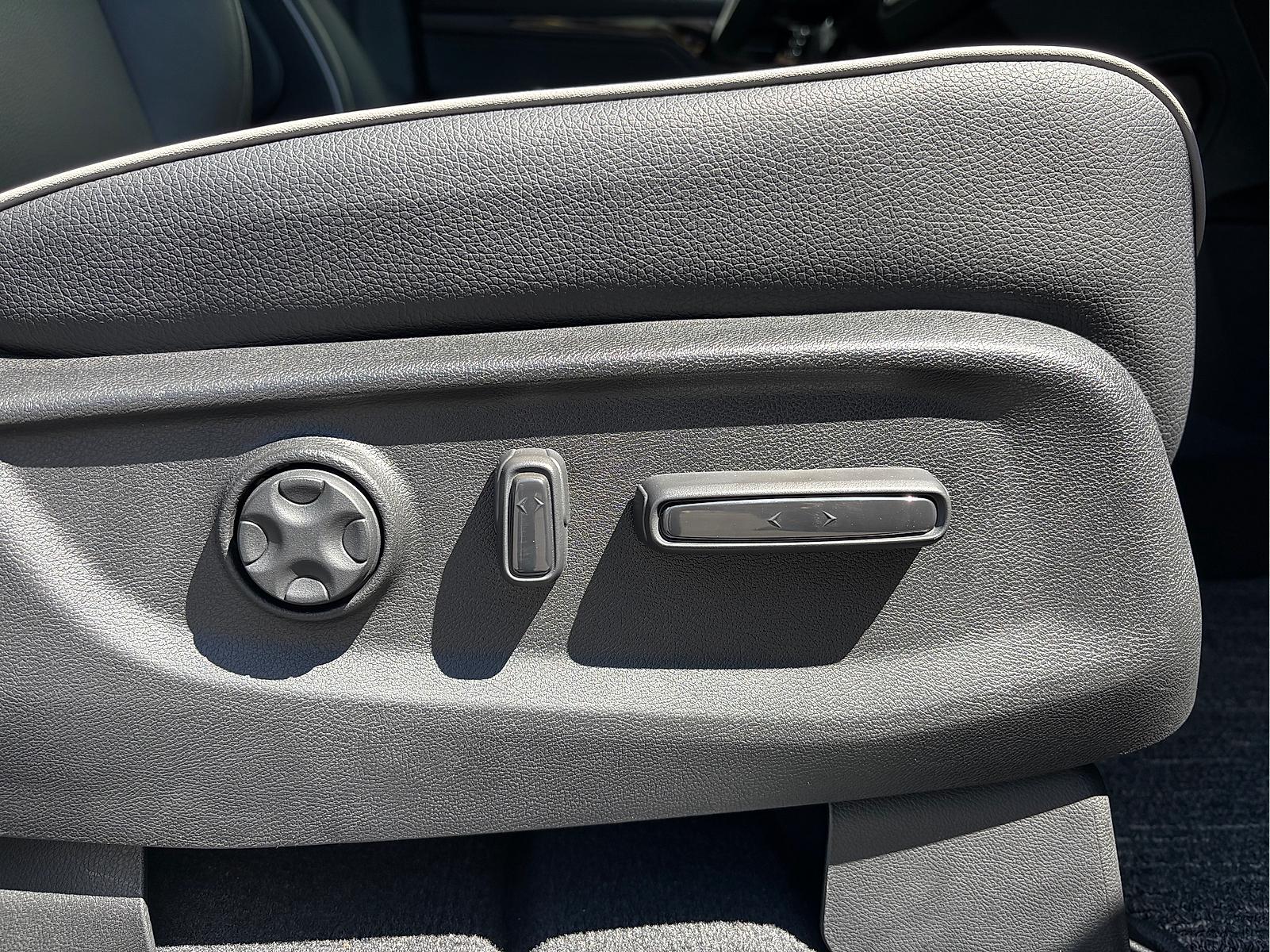 2026 Honda Odyssey Touring - Photo 43