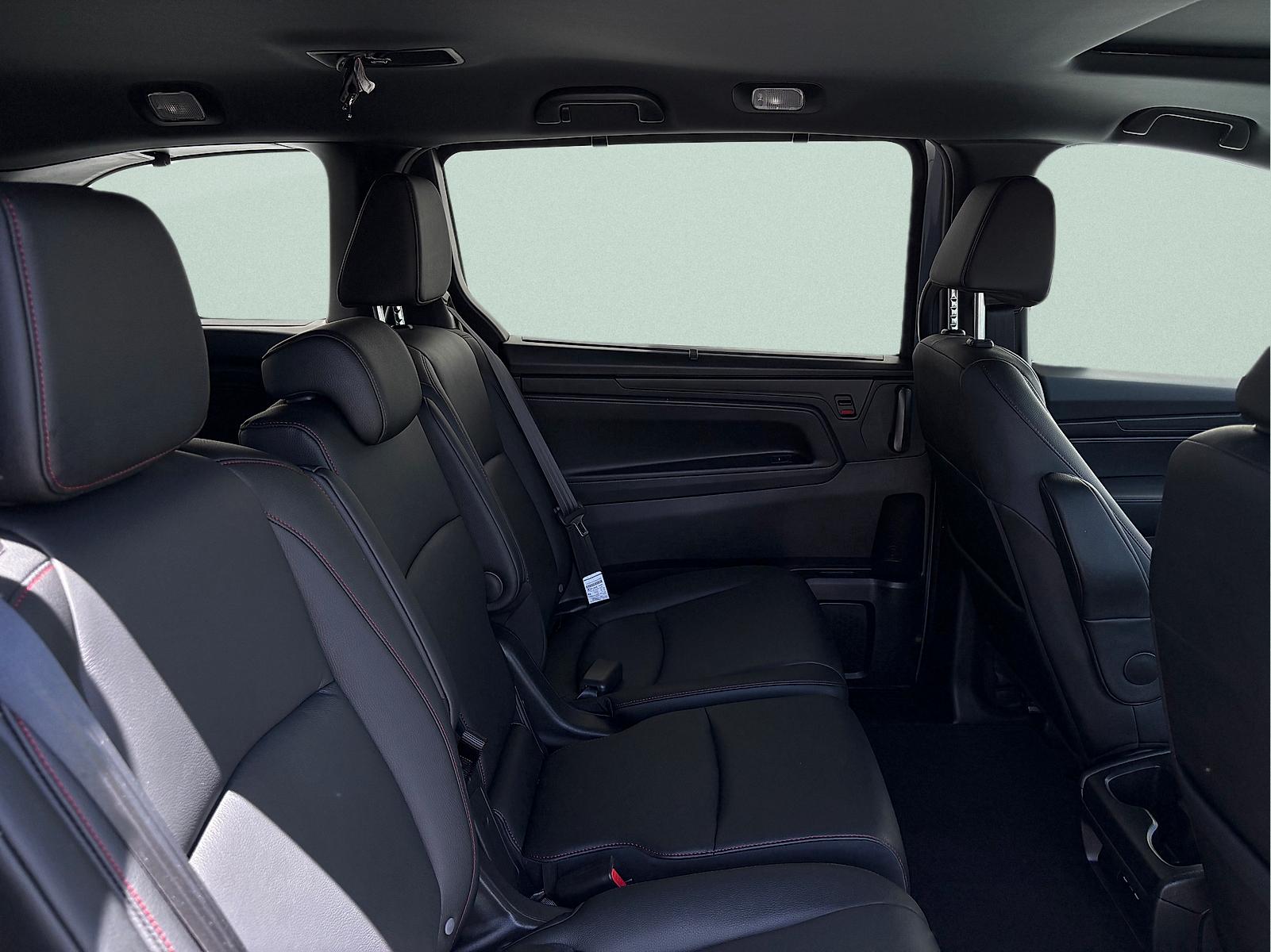2025 Honda Odyssey Sport L - Photo 30