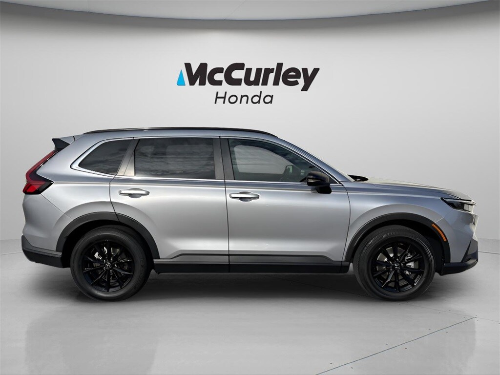 2025 Honda CR-V Hybrid Sport photo 2