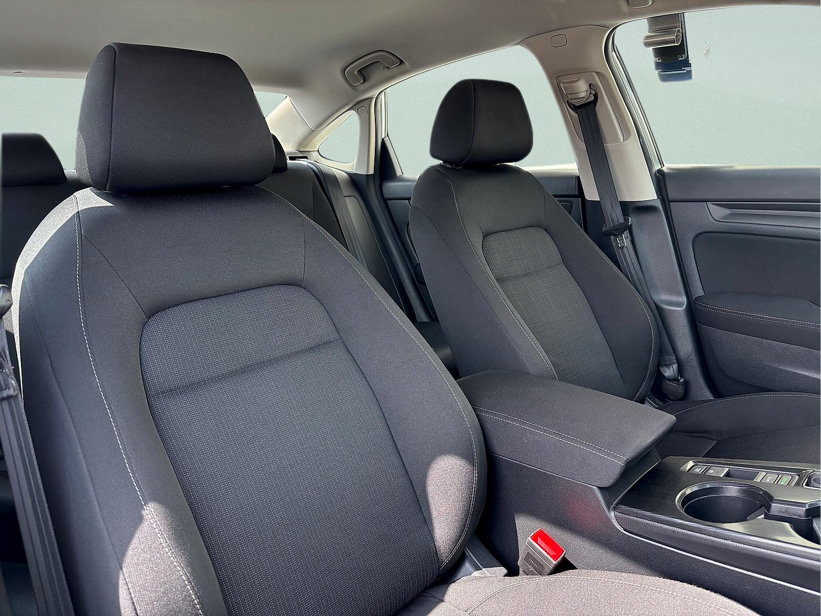 2025 Honda Civic LX - Photo 30
