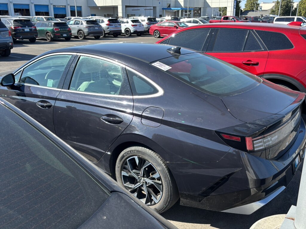Used 2025 Hyundai Sonata SEL Sedan