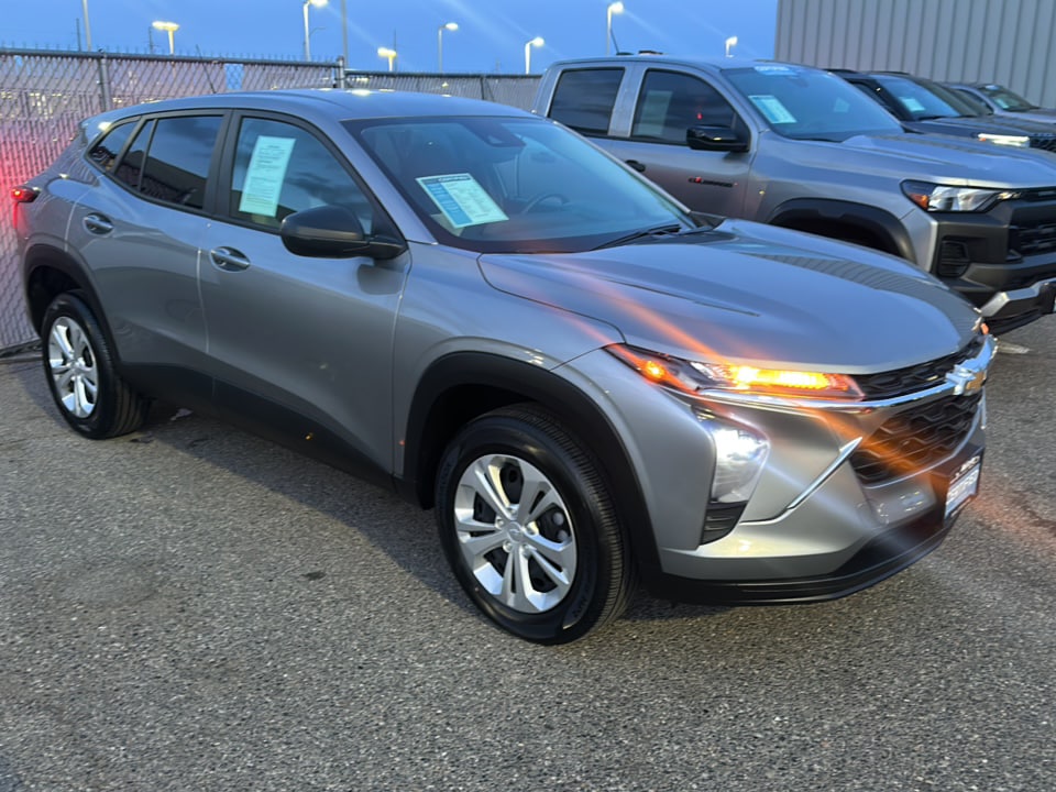 2024 Chevrolet Trax LS
