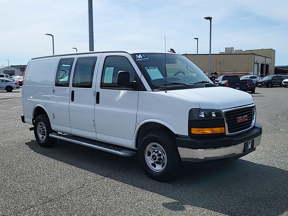 2024 GMC Savana 2500's photo