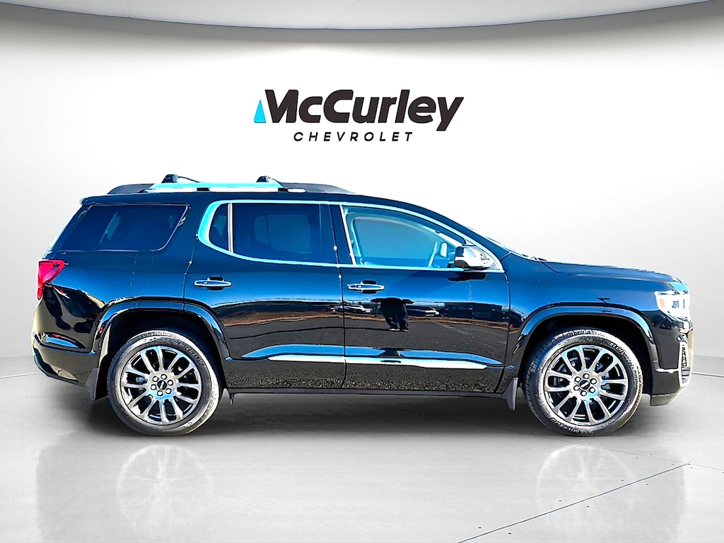 Used 2023 GMC Acadia AWD Denali
